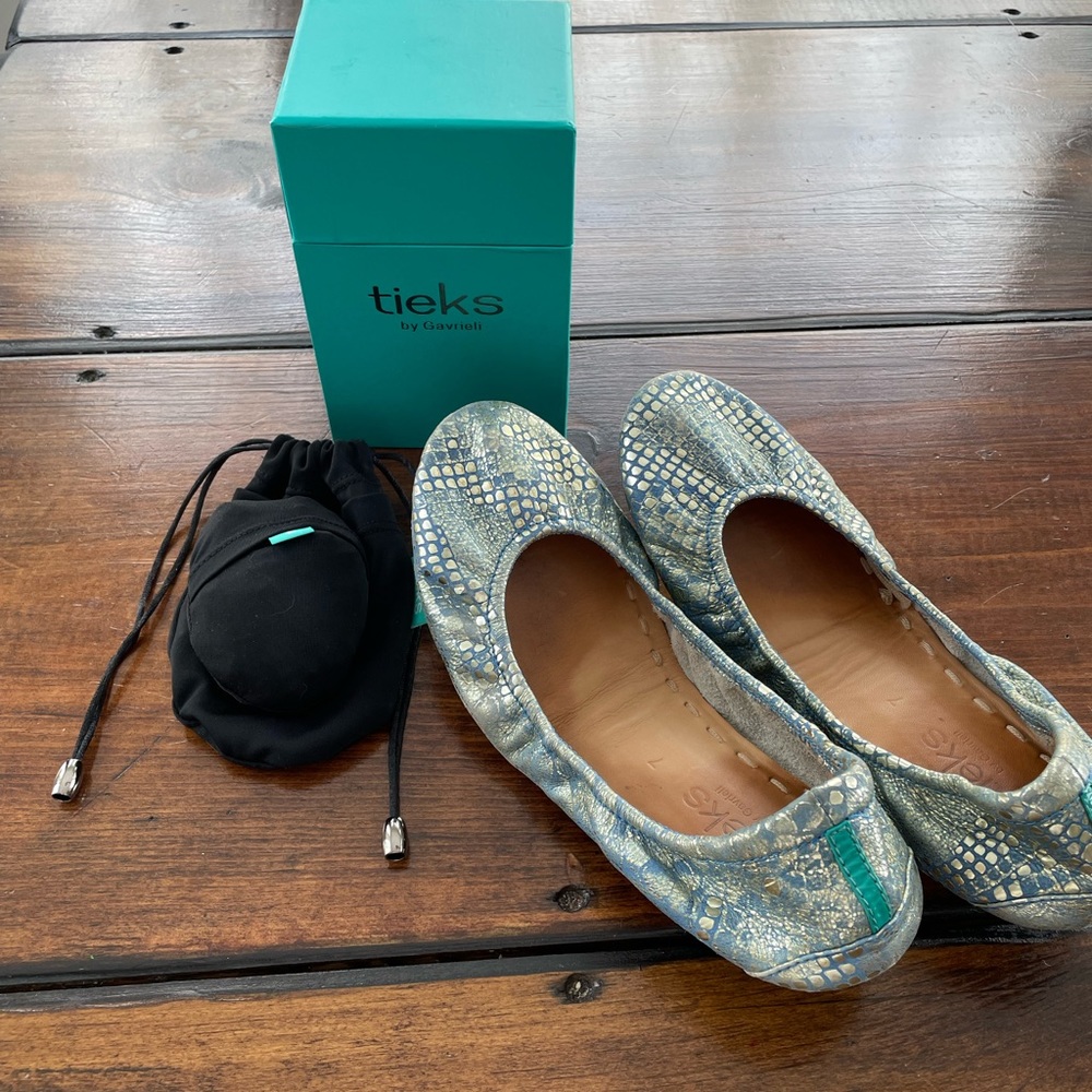 Tieks! Size 7, Paradise Blue